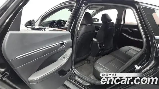 Hyundai Sonata 2022 — Фото 12/20