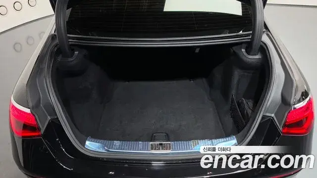 Mercedes-Benz S-Class 2022 — ფოტო 24/34