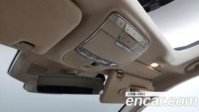 Mercedes-Benz S-Class 2018 — Фото 19/20