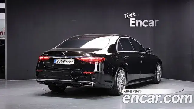 Mercedes-Benz S-Class 2021 — ფოტო 31/33