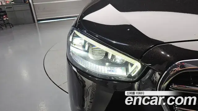 Mercedes-Benz S-Class 2021 — ფოტო 6/33