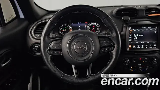 Jeep Renegade 2021 — Фото 13/20