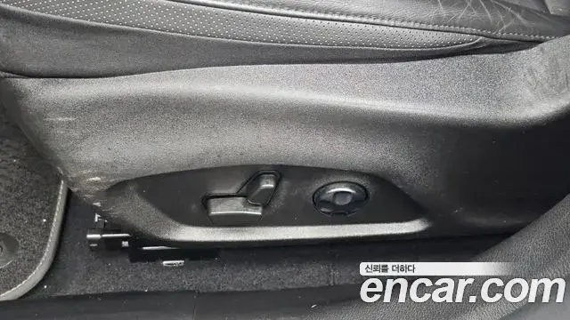 Jeep Renegade 2021 — Şəkil 30/33