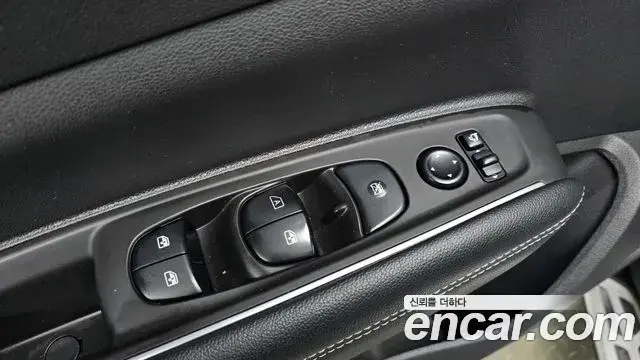 Renault Samsung QM6 2020 — Фото 13/20