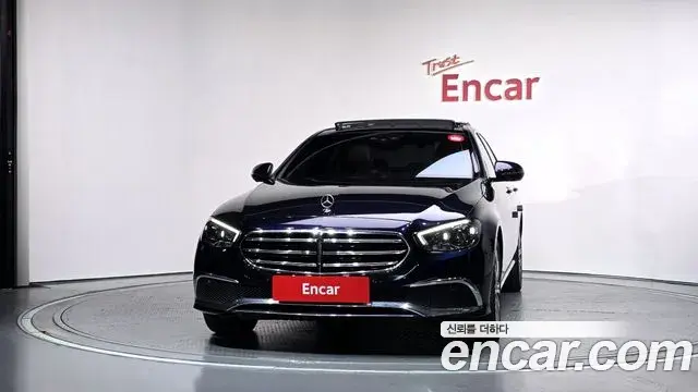 Mercedes-Benz E-Class 2022 — Фото 3/20