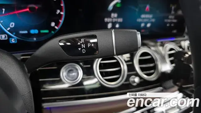 Mercedes-Benz E-Class 2022 — Фото 9/20