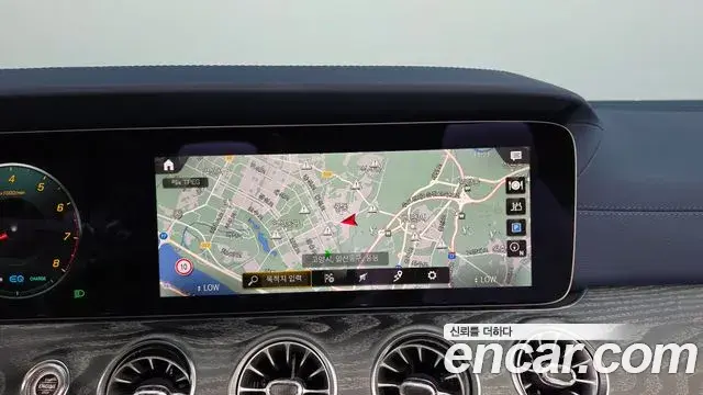 Mercedes-Benz E-Class 2023 — Фото 14/20