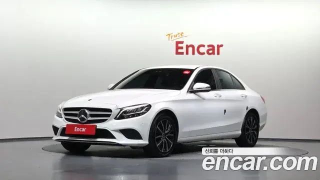 Mercedes-Benz C-Class 2019 — Фото 1/20