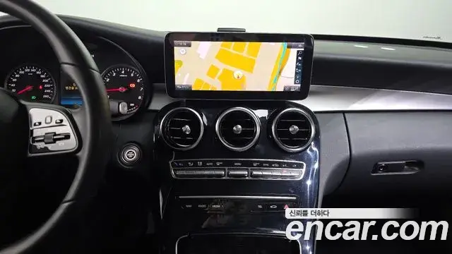 Mercedes-Benz C-Class 2019 — Фото 15/20