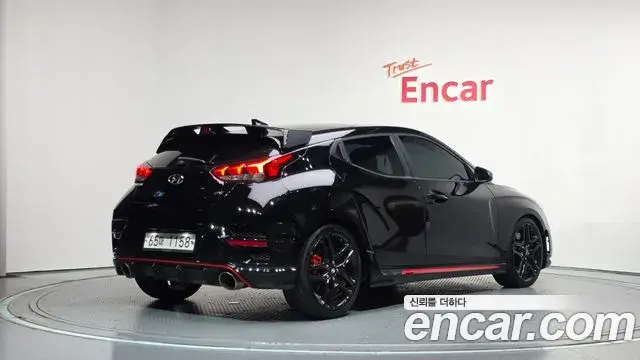 Hyundai Veloster 2018 — Фото 2/20