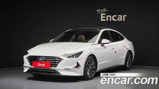 Hyundai Sonata 2020 — Фото 1/20