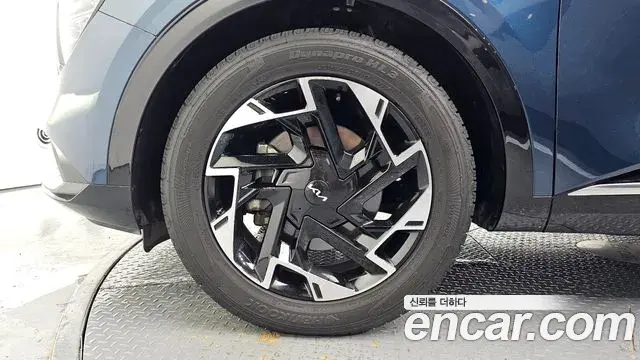 Kia Sportage 2021 — Фото 5/20