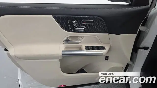 Mercedes-Benz EQA 2025 — Şəkil 27/31