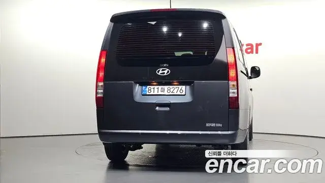 Hyundai Staria 2024 — Фото 4/20