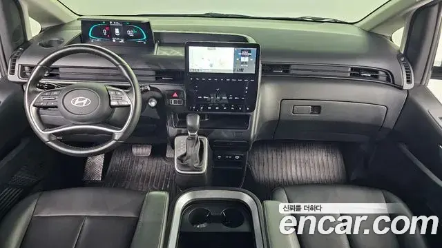 Hyundai Staria 2024 — Фото 7/20