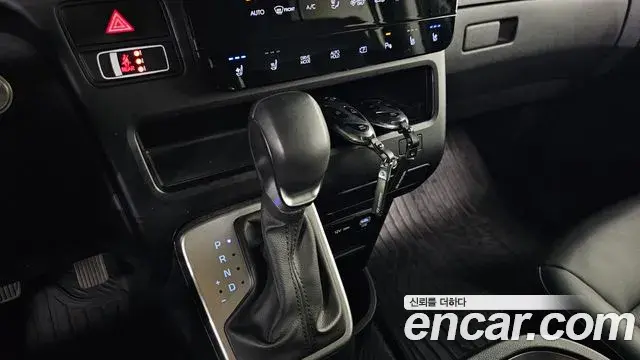 Hyundai Staria 2024 — Фото 9/20