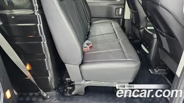 Hyundai Staria 2024 — Фото 11/20
