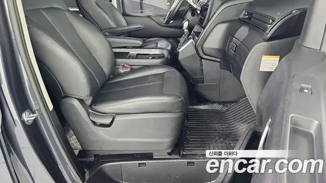Hyundai Staria 2024 — Фото 12/20
