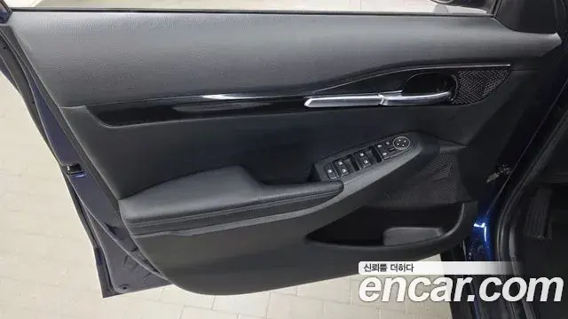 Kia Seltos 2020 — ფოტო 4/30