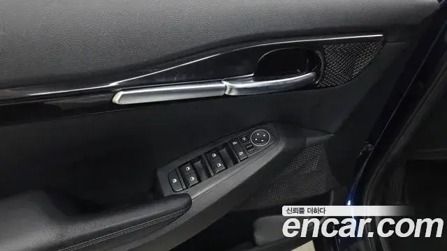 Kia Seltos 2020 — ფოტო 21/30