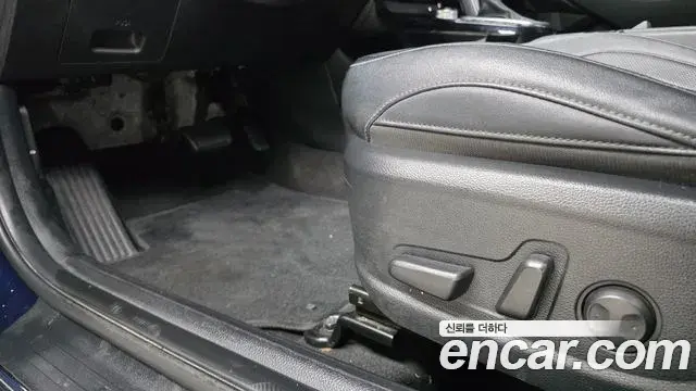Kia Seltos 2020 — ფოტო 26/30