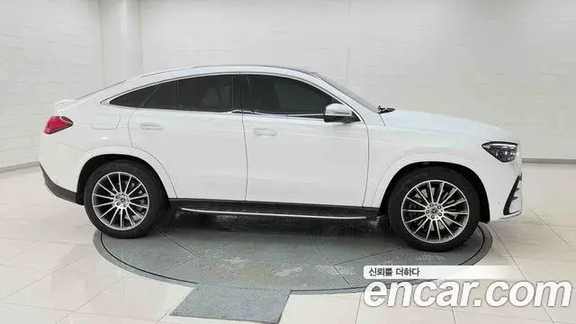 Mercedes-Benz GLE-Class 2025 — Фото 5/20
