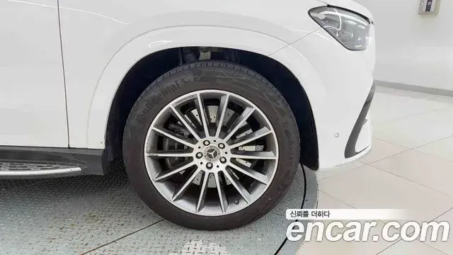 Mercedes-Benz GLE-Class 2025 — Фото 7/20