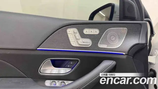Mercedes-Benz GLE-Class 2025 — Фото 20/20