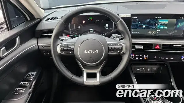 Kia K5 2025 — Şəkil 12/31