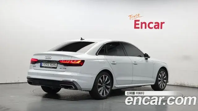 Audi A4 2023 — Фото 2/20