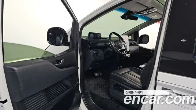Hyundai Staria 2022 — Şəkil 10/20