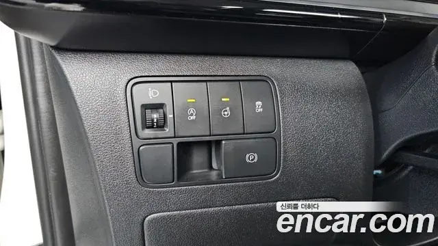 Hyundai Staria 2022 — Şəkil 16/20