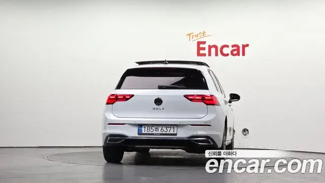 Volkswagen Golf 2022 — Şəkil 20/20