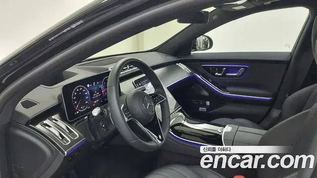 Mercedes-Benz S-Class 2025 — Фото 14/18