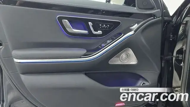 Mercedes-Benz S-Class 2025 — Фото 15/18