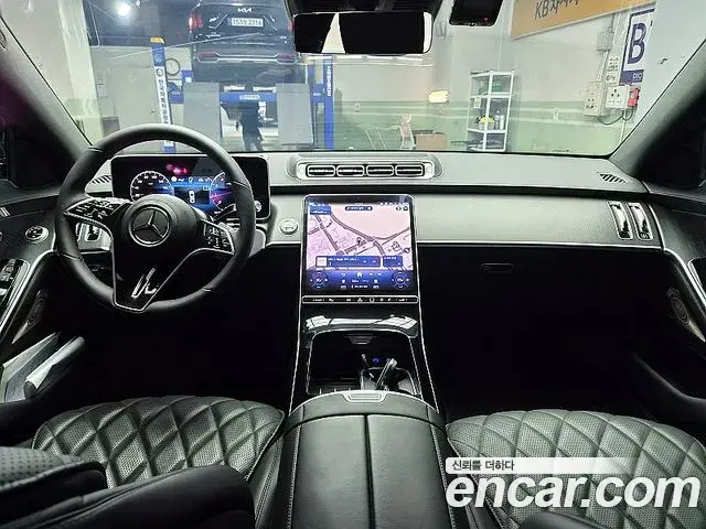 Mercedes-Benz S-Class 2023 — Фото 7/17