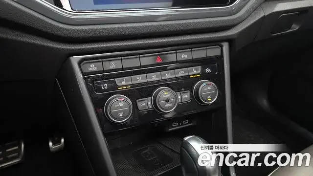 Volkswagen T-Roc 2022 — Фото 17/20