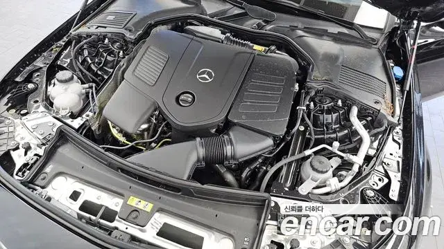 Mercedes-Benz CLE-Class 2025 — Photo 19/33