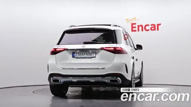 Mercedes-Benz GLE-Class 2023 — Фото 4/20