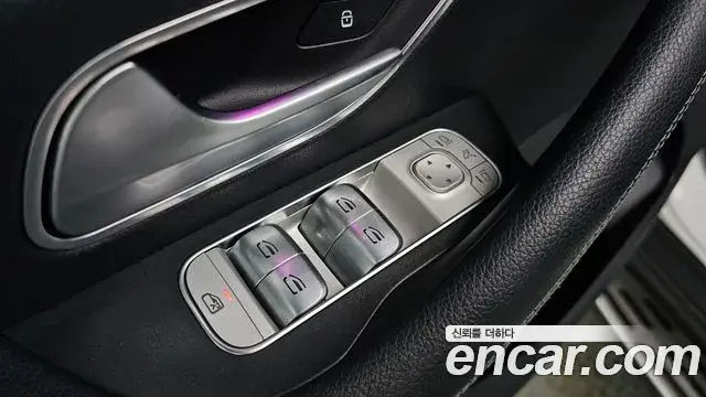 Mercedes-Benz GLE-Class 2023 — Фото 19/20