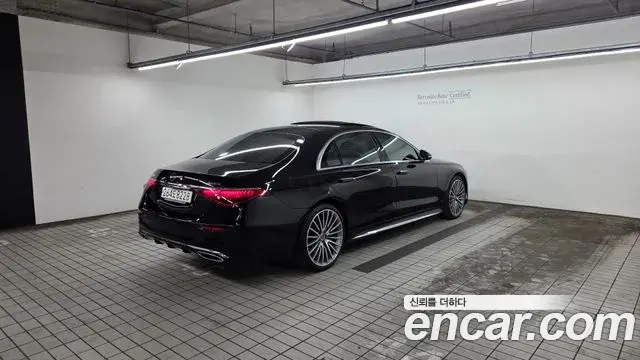 Mercedes-Benz S-Class 2025 — Фото 1/20