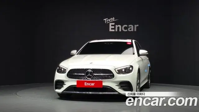 Mercedes-Benz E-Class 2022 — Фото 3/20