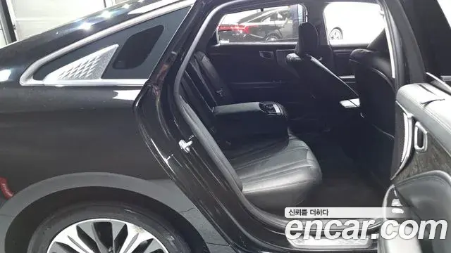 Kia K8 2023 — Photo 30/36