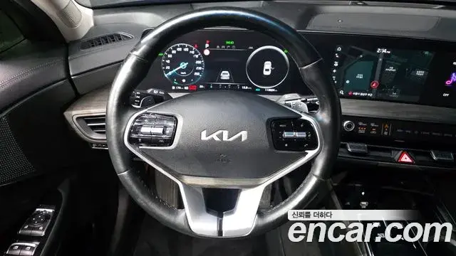Kia K8 2023 — Photo 28/36