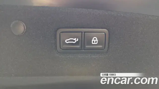 Kia K8 2023 — Photo 18/36