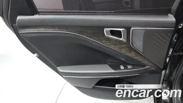 Kia K8 2023 — Photo 6/36