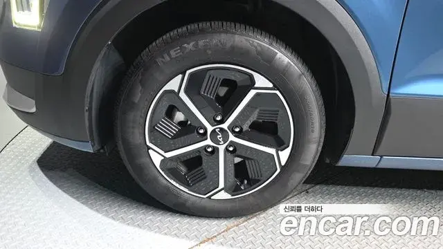 Kia Niro 2023 — Şəkil 3/30