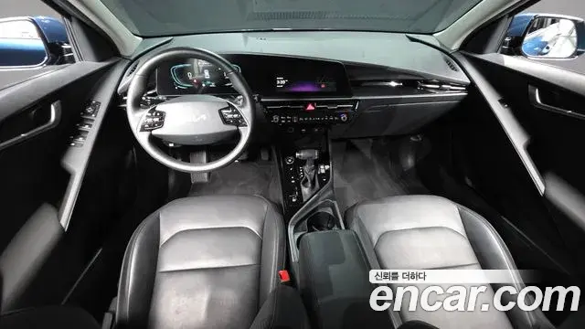 Kia Niro 2023 — Şəkil 12/30