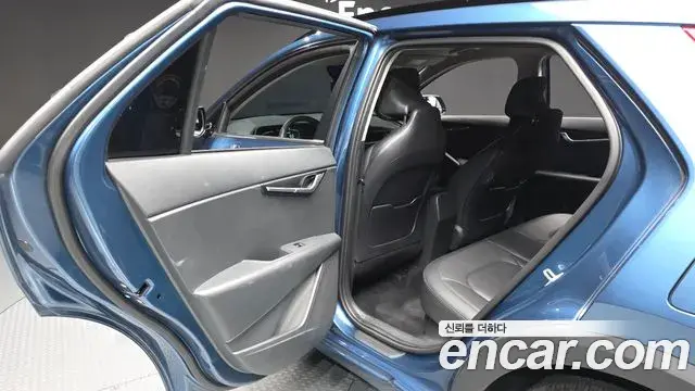 Kia Niro 2023 — Şəkil 21/30