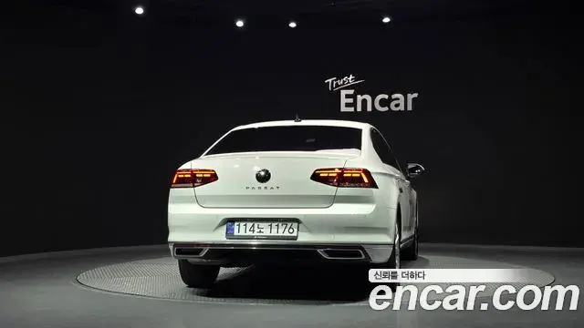 Volkswagen Passat GT 2021 — Фото 4/20